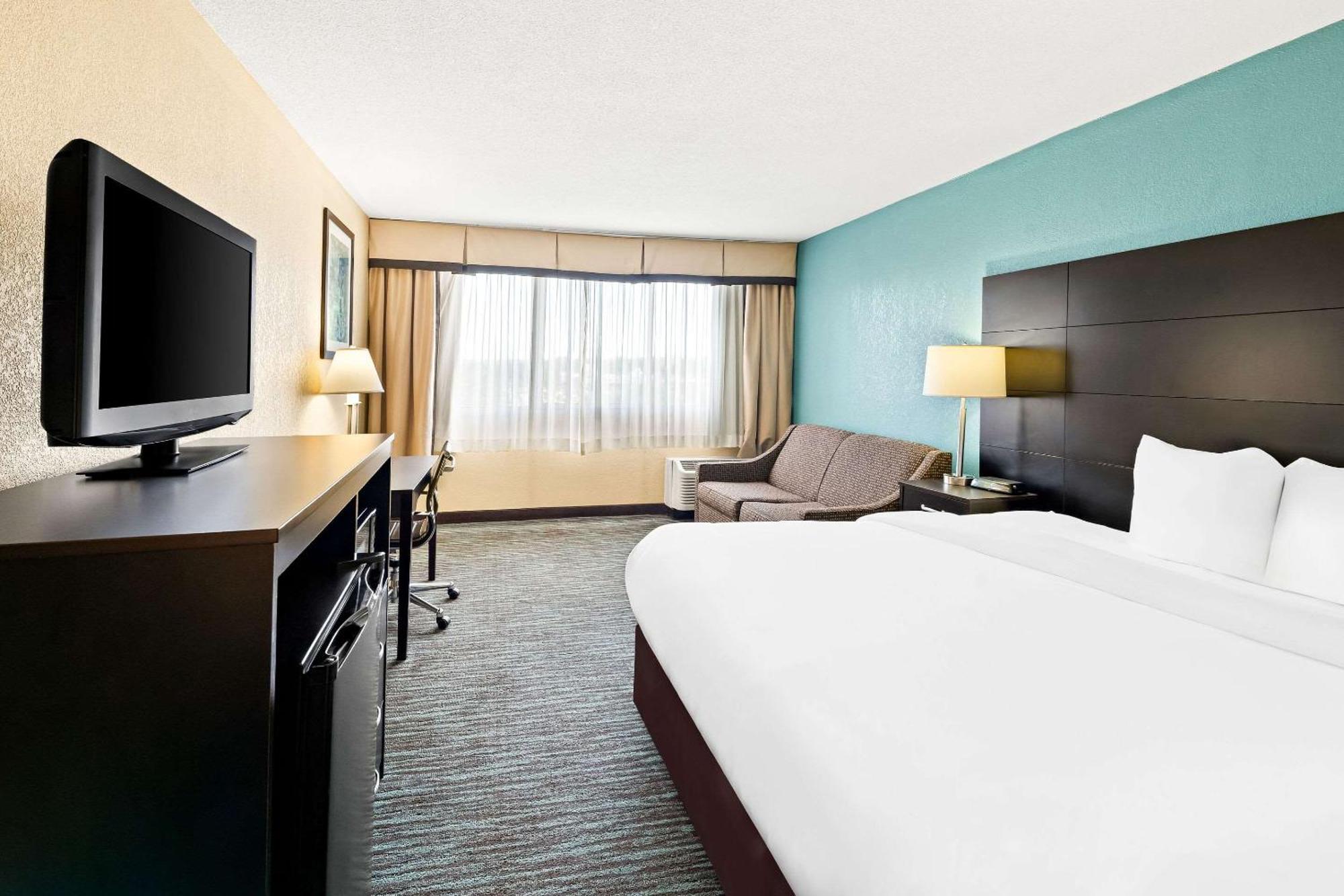 Quality Inn Dayton Airport Englewood Exterior foto